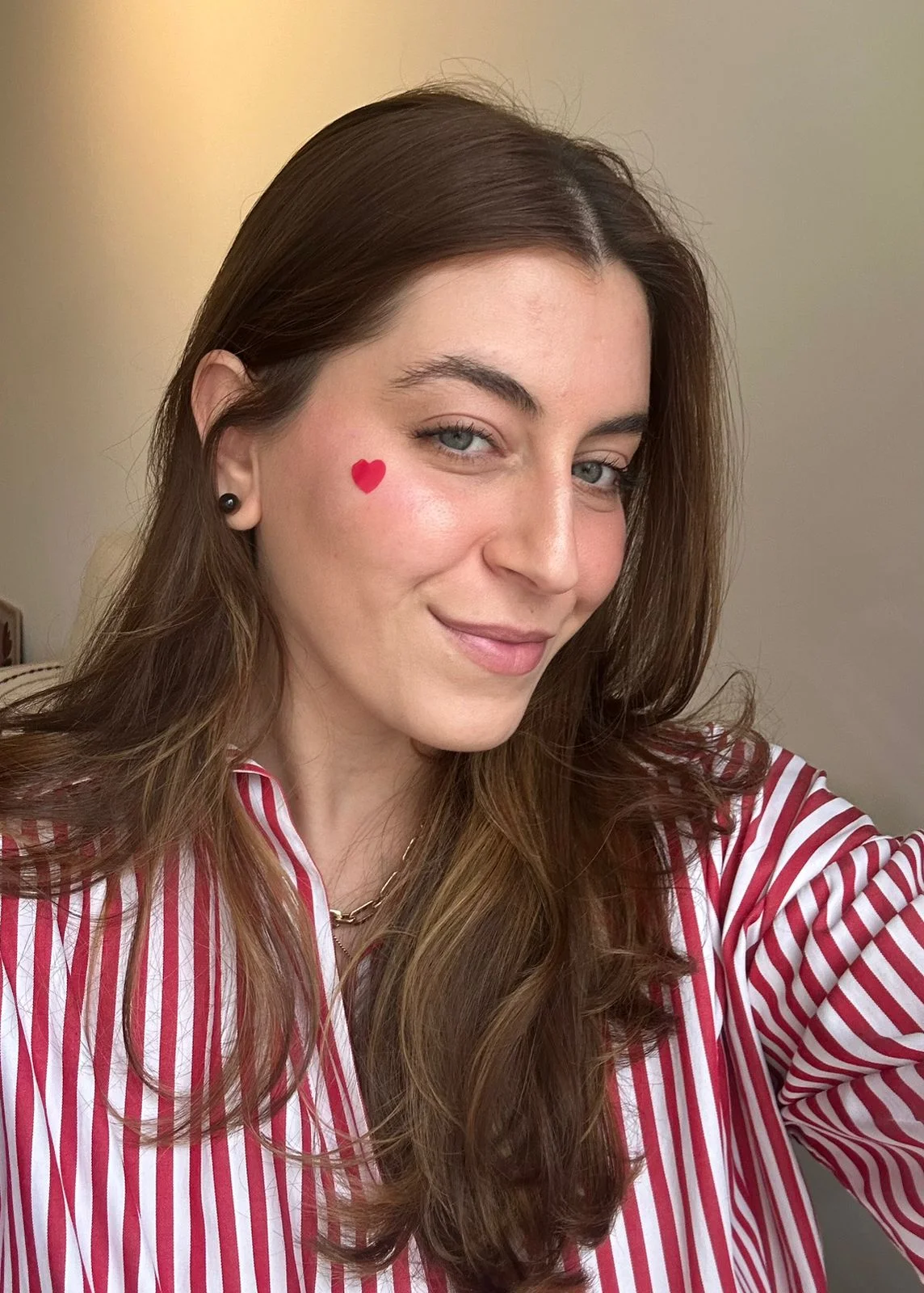 Esse adesivo para espinha super fofo se tornou meu salva-vidas no skincare » STEAL THE LOOK - Imagem do artigo