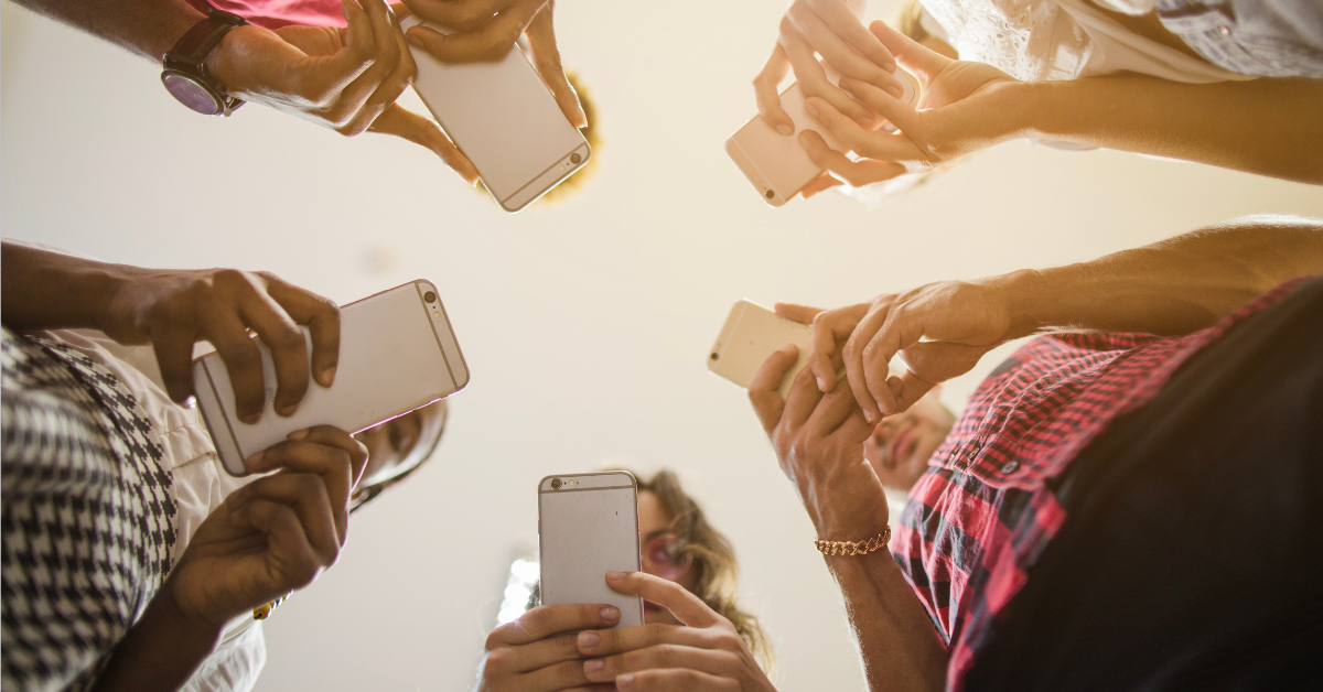 Redes sociais e autoestima: entendendo a influência da “perfeição” online - Imagem do artigo