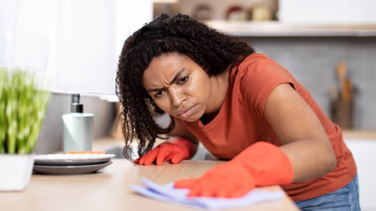 Imagem destacada - O que significa ordenar as notas de dinheiro da menor para a maior, segundo a psicologia?