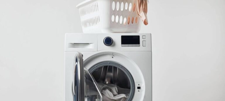 Ciclo de autolimpeza: o truque simples que elimina mau cheiro e prolonga a vida da sua máquina de lavar