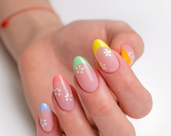 Francesinha 2.0: cinco estilos modernos que vão revolucionar suas unhas - Imagem do artigo