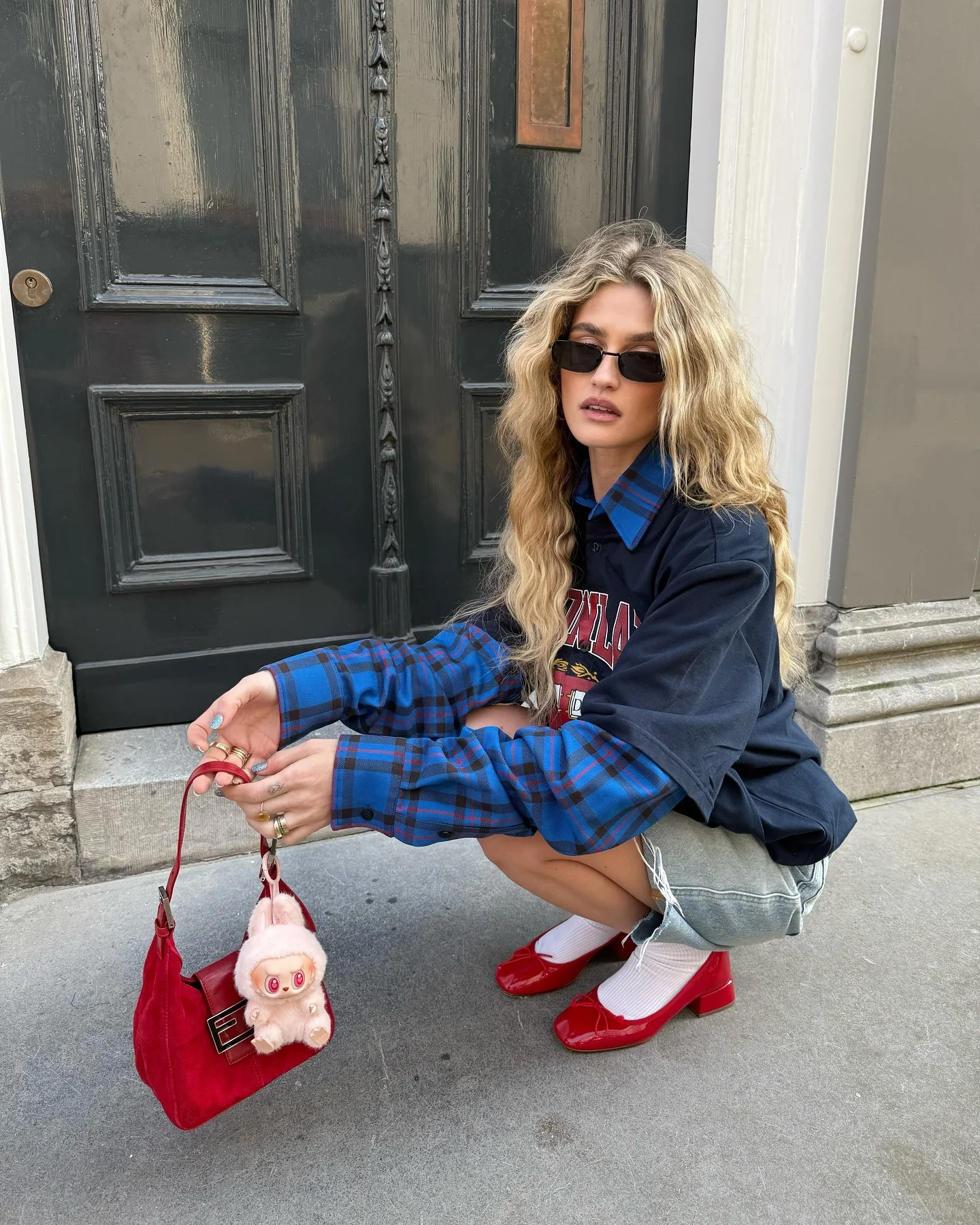 Tendência de moda 2025 viraliza, mas já ameaça sumir em 2026 - Imagem do artigo