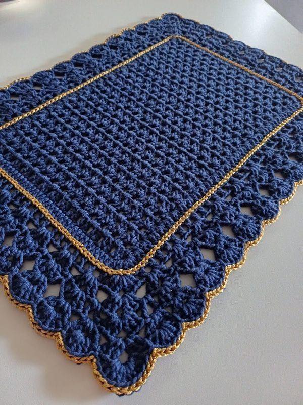 Jogos americanos em crochê off-white viralizam como detalhe de luxo - Imagem do artigo original