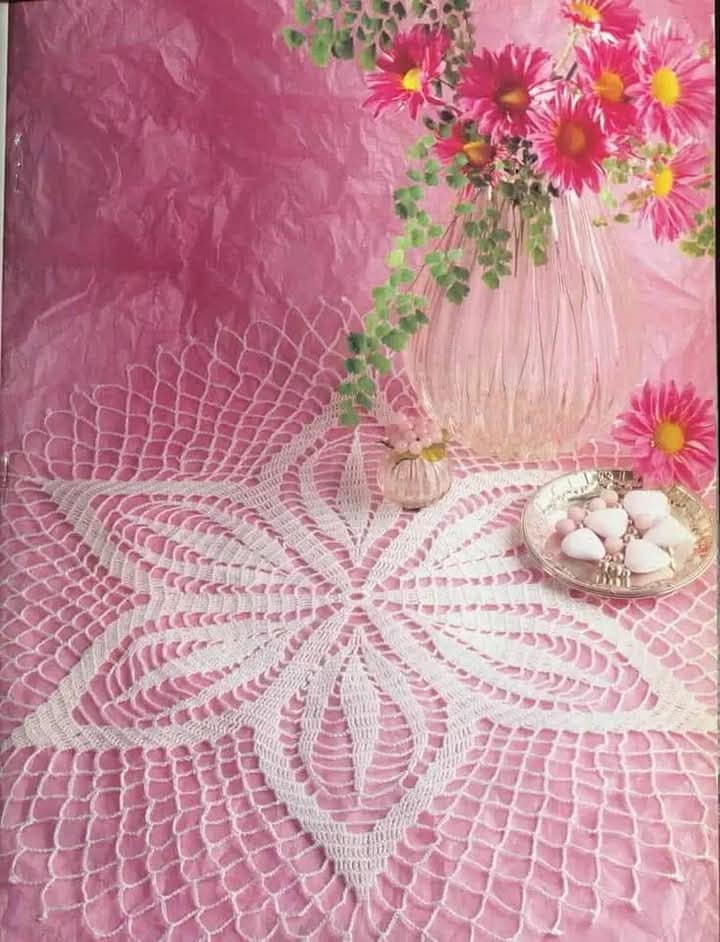 Centros de mesa em crochê viralizam com mandalas hipnotizantes - Imagem do artigo original