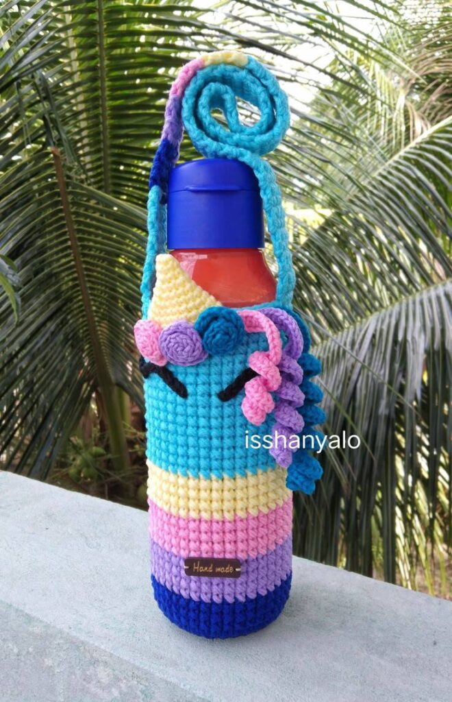 Porta garrafa de crochê viraliza entre famosos e domina o verão - Imagem do artigo original