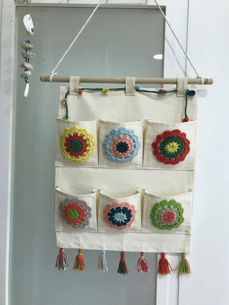 Veja 20 painéis organizadores de crochê que unem beleza e praticidade - Imagem do artigo original