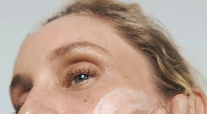 Hidratar o rosto no inverno: guia prático aprovado por dermatologistas