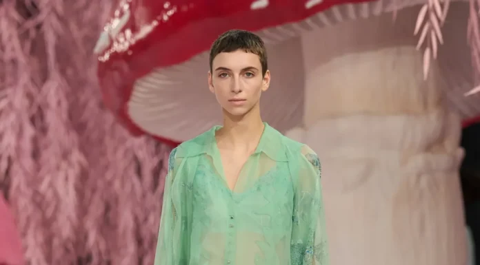 Verde menta domina passarelas e street style em 2026